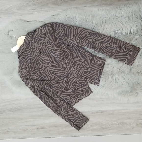 White house black market jacket - Picture 5 of 8